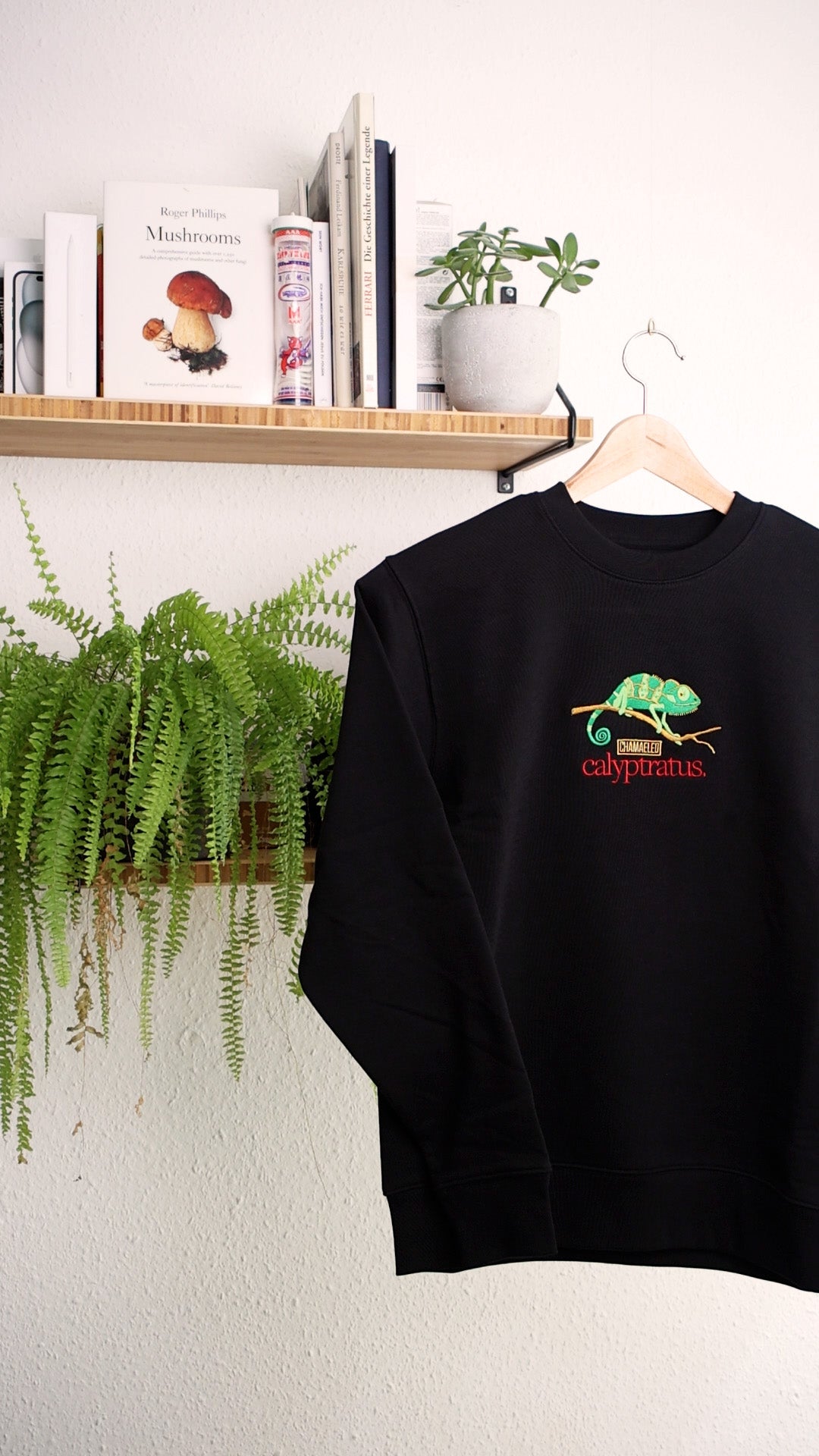 Chamaeleo Sweatshirt